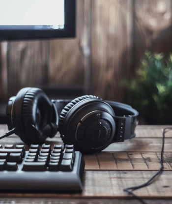 teclados y audifonos